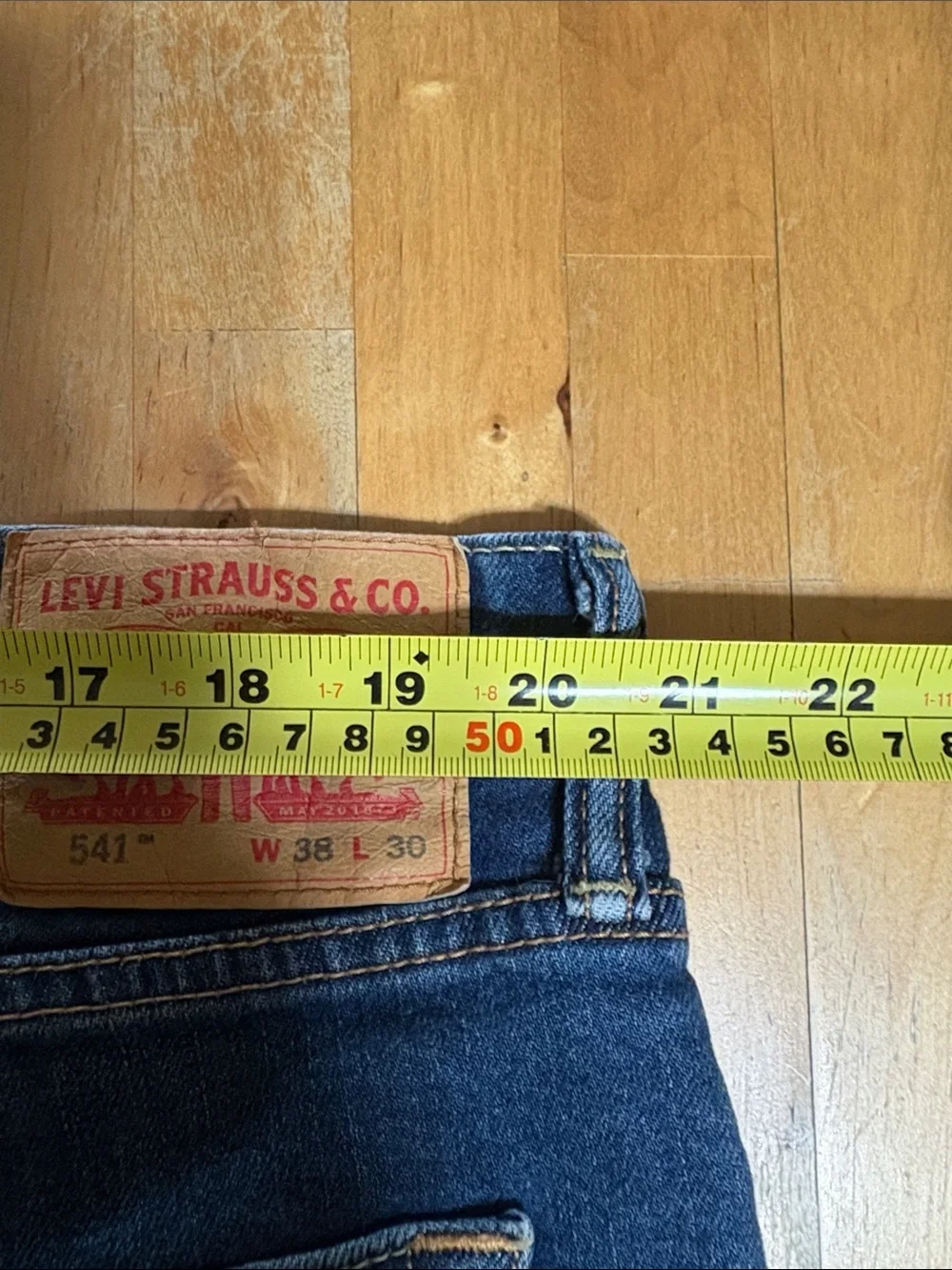 Levi's Men's 541 Athletic fit Jeans - Picture 9 of 10